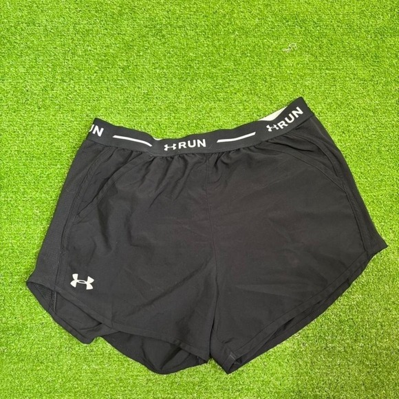 Under Armour Women's Size M Running Shorts Pockets Sporty Active - Picture 1 of 7